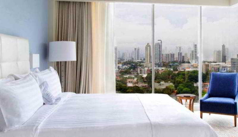Global Hotel Panama Exterior foto A guest room at the JW Marriott Bogotá