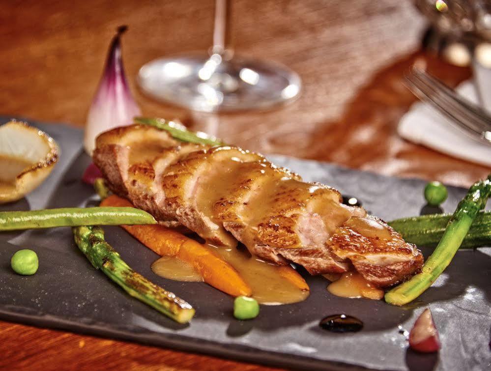 Global Hotel Panama Exterior foto A pork tenderloin